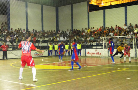 CAMPEONATO BAIANO: BRUMADO VENCE E SE REABILITA