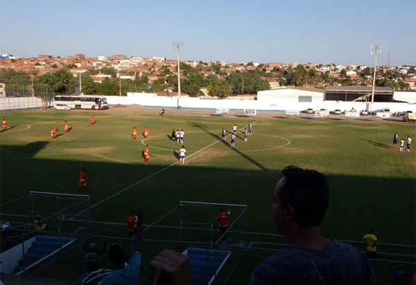 Campeonato Intermunicipal de Futebol 2018 Brumado vence Uruçuca em casa por 3x0  