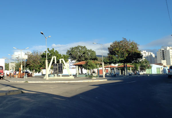Prefeitura de Brumado flexibiliza abertura de academias/studios, serviços de autoescolas, cultos e missas