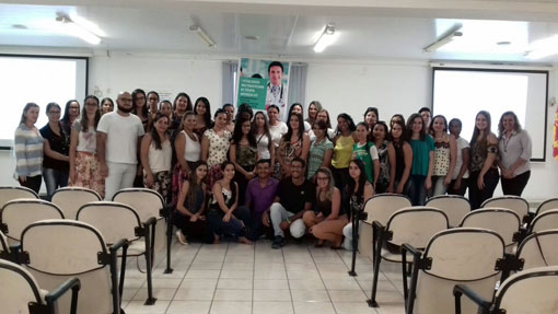 Brumado: 50 cuidadores de creche tomam posse