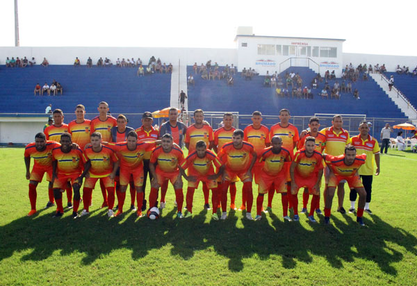 Futebol: Brumado vence Paratinga por 2x0 na estreia no Campeonato Intermunicipal