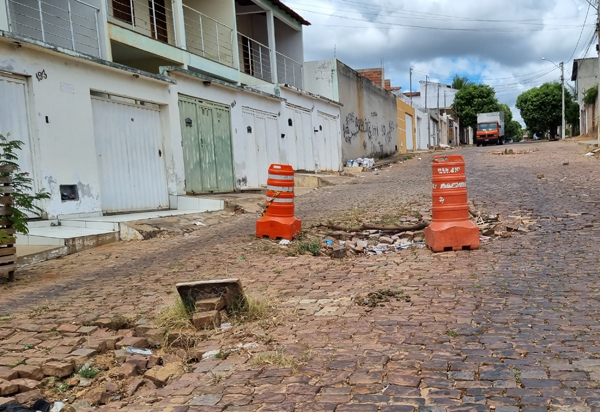 Justiça atende pedido do MP e determina que Brumado repare buracos na cidade