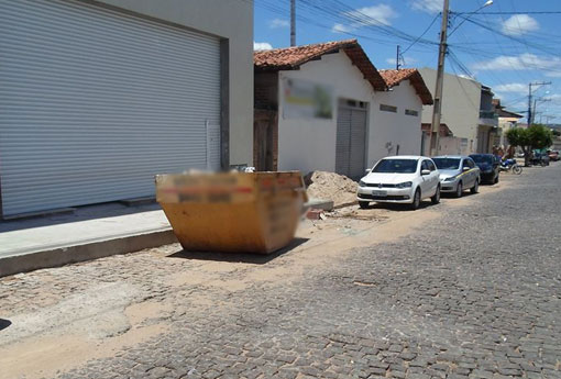 Brumado: SMTT reforça esclarecimentos sobre objetos colocados nas vias sem autorização do órgão