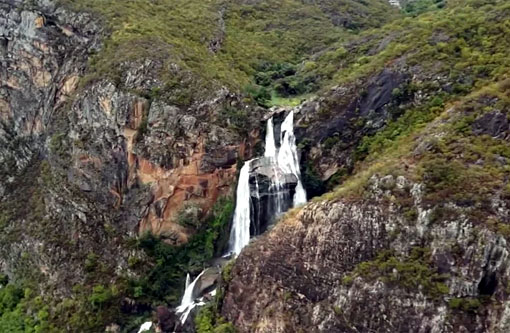 Vídeo: Voo panorâmico entre Rio de Contas e Livramento