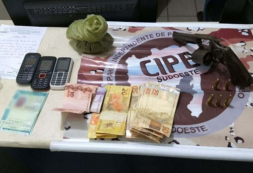 Vitória da Conquista: Cipe Sudoeste prende de indivíduo por porte ilegal de arma de fogo 