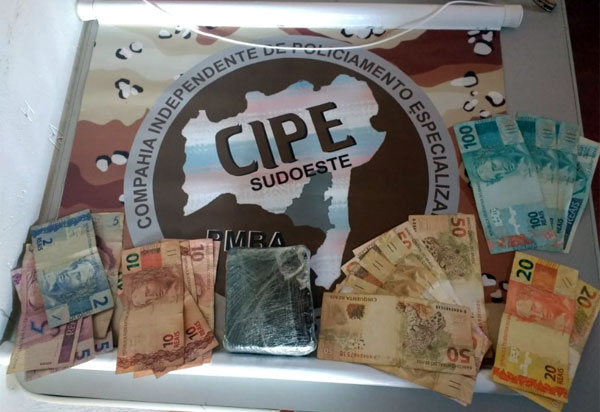 CAESG: Homem é preso acusado de tráfico de drogas em Aracatu 