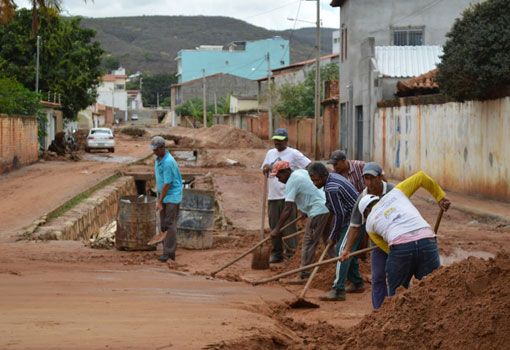 Prefeitura de Caetité dá início à operação de emergência após forte chuva