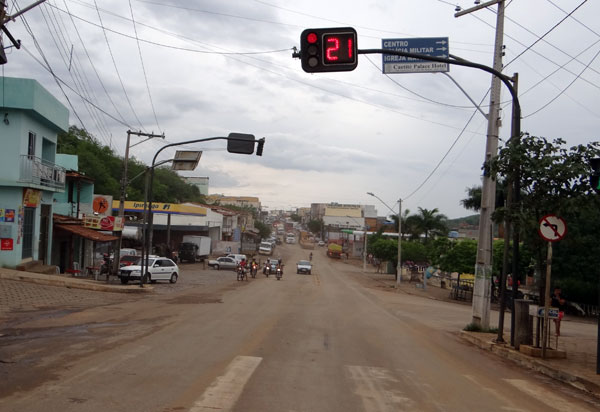 Brumadense é baleado com tiro na cabeça durante assalto em Caetité, na BR-122
