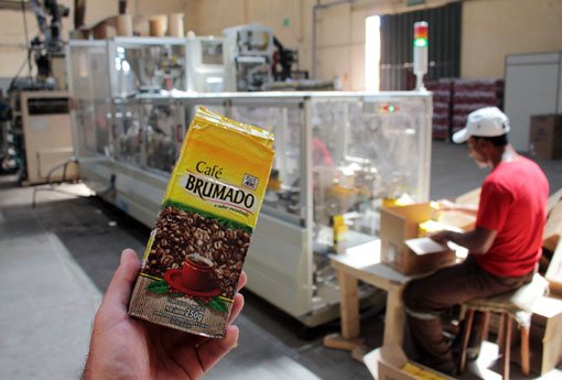 Café Brumado: máquina italiana de empacotamento de café a vácuo permite maior qualidade do produto