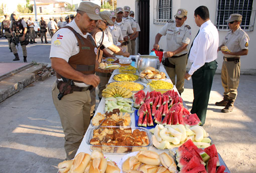Brumado: 34ªCIPM promoveu café da manhã de confraternização entre policias e parceiros