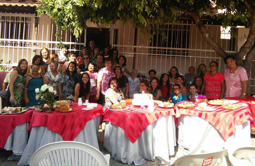Brumado: foi realizado o 5º Café do Dia das Mães da Rua Ester Gondim