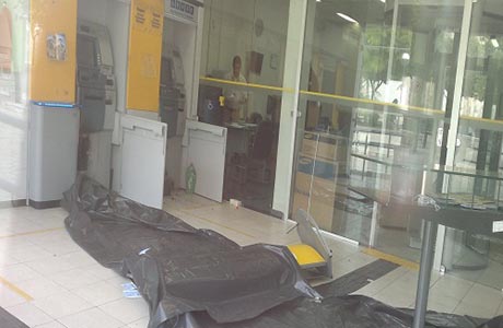 BOTUPORÃ: CAIXAS ELETRÔNICOS SÃO ARROMBADOS
