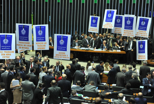 Câmara dos Deputados aprova projeto da reforma trabalhista