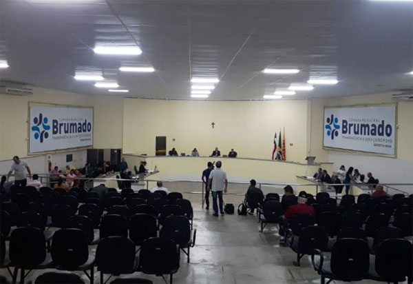 Projeto de criação de linha de crédito especial adicional é retirado de pauta pela presidência do Legislativo; ação foi substanciada no Regimento Interno