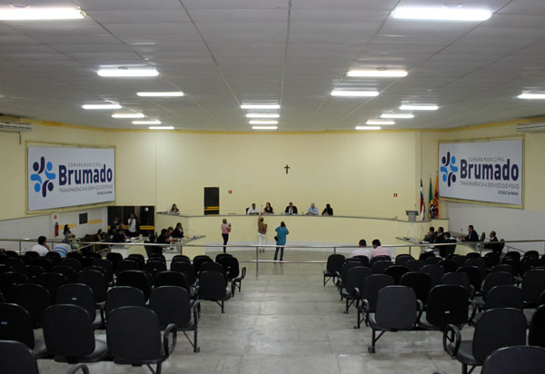 Brumado: devido aos festejos de São Pedro, sessão do Legislativo será antecipada para terça-feira (26)