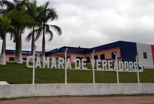 Barra da Estiva: vereadores de situação aprovam projeto do prefeito  que aumenta salário dos contratados e reduz os dos concursados