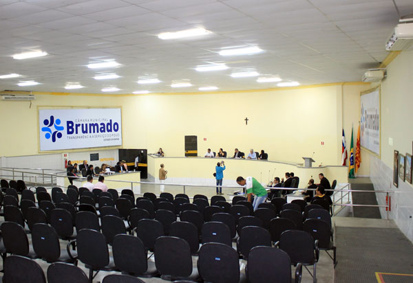 Brumado: devido ao jogo do Brasil, sessão do Legislativo será antecipada para quarta (20) 