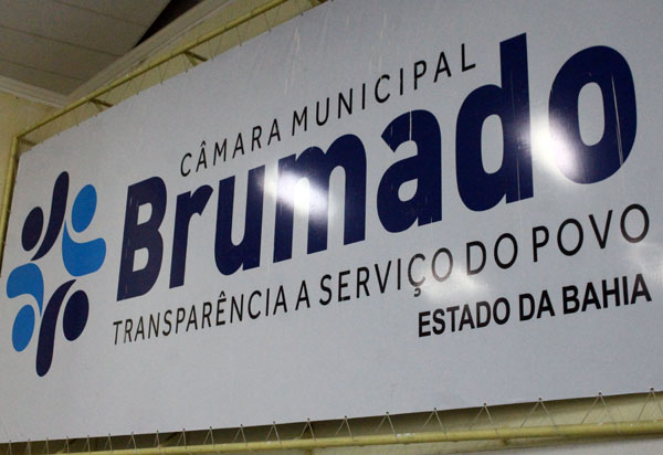 Sessão do Legislativo desta segunda (31) terá apresentação do relatório da Comissão Processante; votação sobre prosseguimento ou não da denúncia do Impeachment do prefeito também poderá acontecer