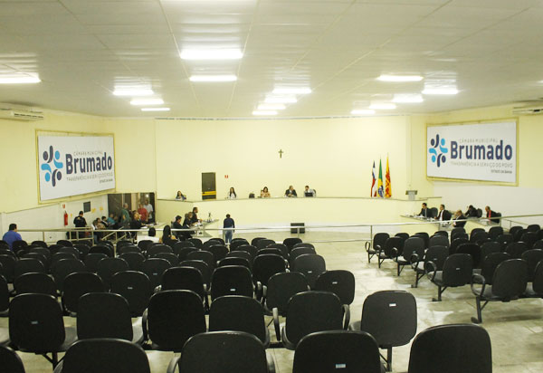 Brumado: contas da gestão do ex-prefeito Aguiberto Lima Dias são aprovadas por unanimidade pelo legislativo