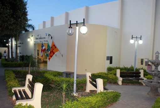 Câmara de Vereadores de Brumado realiza licitação para contratação de serviços de telefonia fixa e móvel