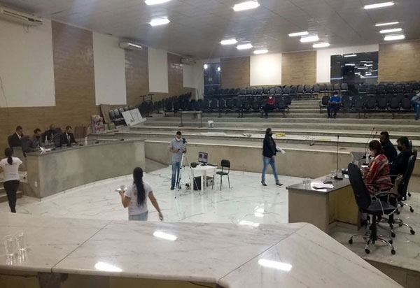 Brumado: Projeto de Lei 018/2020 é retirado de pauta e gera controvérsias entre as bancadas 