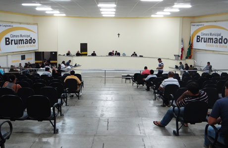 Brumado: Em primeira votação reajuste dos professores em 8.68% é aprovado pela Câmara