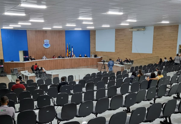 Projeto de lei que pode beneficiar estudantes da rede municipal é aprovado por unanimidade na Câmara de Brumado