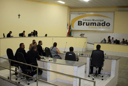 Na última sessão do ano Câmara de Vereadores aprova contas de 2014 do prefeito Aguiberto