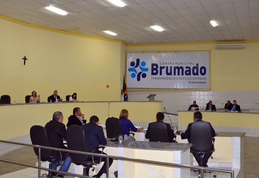 Brumado: projeto do prefeito Eduardo Vasconcelos prevê mudanças em taxas tributárias no município