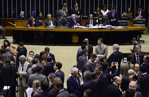 Câmara aprova regras sobre direito de resposta nos meios de comunicação