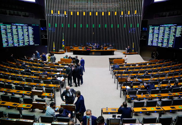 Câmara dos Deputados aprova texto-base da PEC dos Precatórios