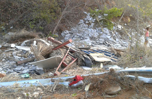 BA-148: Caminhão tomba na Serra das Almas no trecho entre Livramento e Rio de Contas