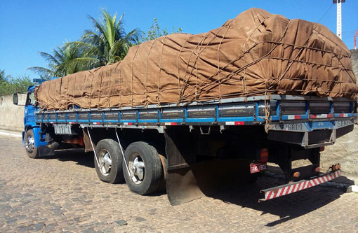Brumado: Caminhão roubado é localizado no Bairro do Tanque