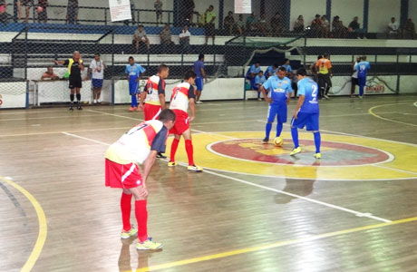 Começou o Campeonato Brumadense de Futsal 2013