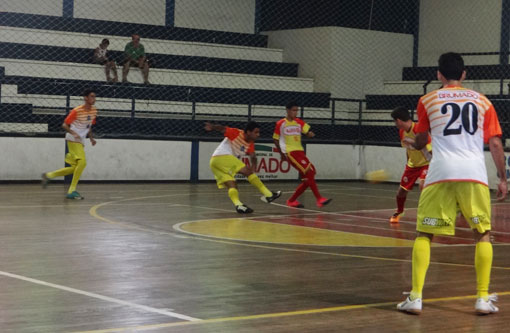 Começou o Campeonato Brumadense de Futsal 2014