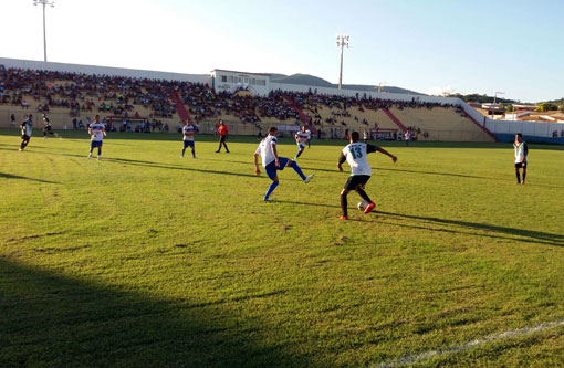 Rodada do Brumadense de Futebol foi de muitos gols, destaque para o Umburanas que goleou por 7x0