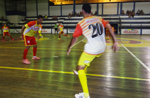 Muita emoção e adrenalina na segunda rodada do Brumadense de Futsal 2014