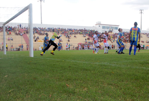 Brumado: Califórnia e Espanhol empatam no primeiro jogo do Campeonato Brumadense de Futebol