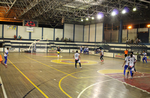 Começou o Campeonato Brumadense de Futsal 2016