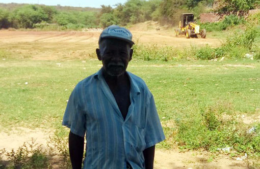 Brumado: Campo Beira Rio no Bairro Dr. Juracy recebe melhoramento para prática esportiva