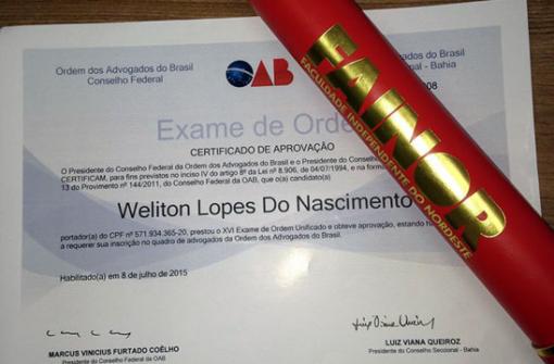 Vereador Weliton Lopes (SD) comemora graduação em Direito