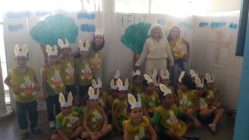 Alunos da Escola Municipal Armida Maria Azevedo participam de atividades em celebração à Páscoa 