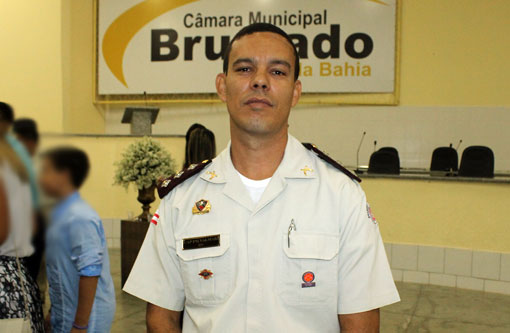 Vereadora Liu Vasconcelos é autora de projeto de concessão de título de cidadão brumadense a capitão Valmari Junior