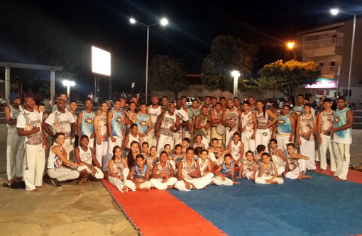 Brumado: Grupo de Capoeira Topázio realizou 10º Batizado de Capoeira e Show Folclórico