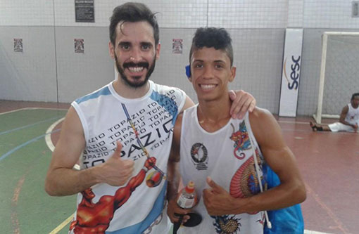 Capoeirista Willian Santos é campeão peso mosca do 10º Torneio Internacional de Capoeira Fight