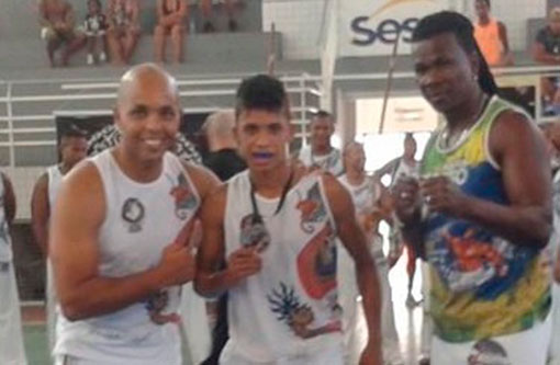 Capoeirista Willian Santos é campeão peso mosca do 10º Torneio Internacional de Capoeira Fight