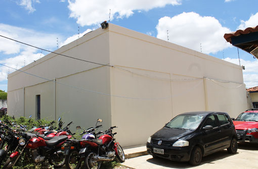 Brumado: Início de motim na delegacia, presos estão exaltados