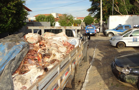 Brumado: Carne clandestina apreendida foi roubada na frente da delegacia