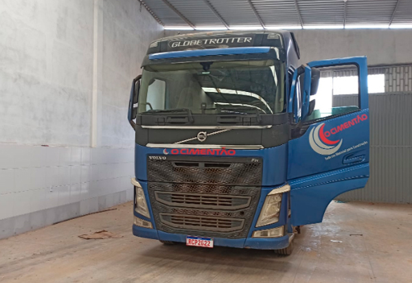 Tanhaçu: Polícia Militar recupera carreta bitrem adulterada