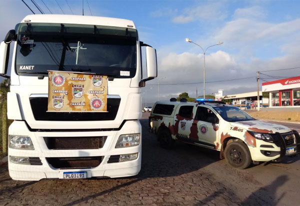 Dois suspeitos morrem em troca de tiros com PMs da Cipe Chapada e carreta roubada é recuperada